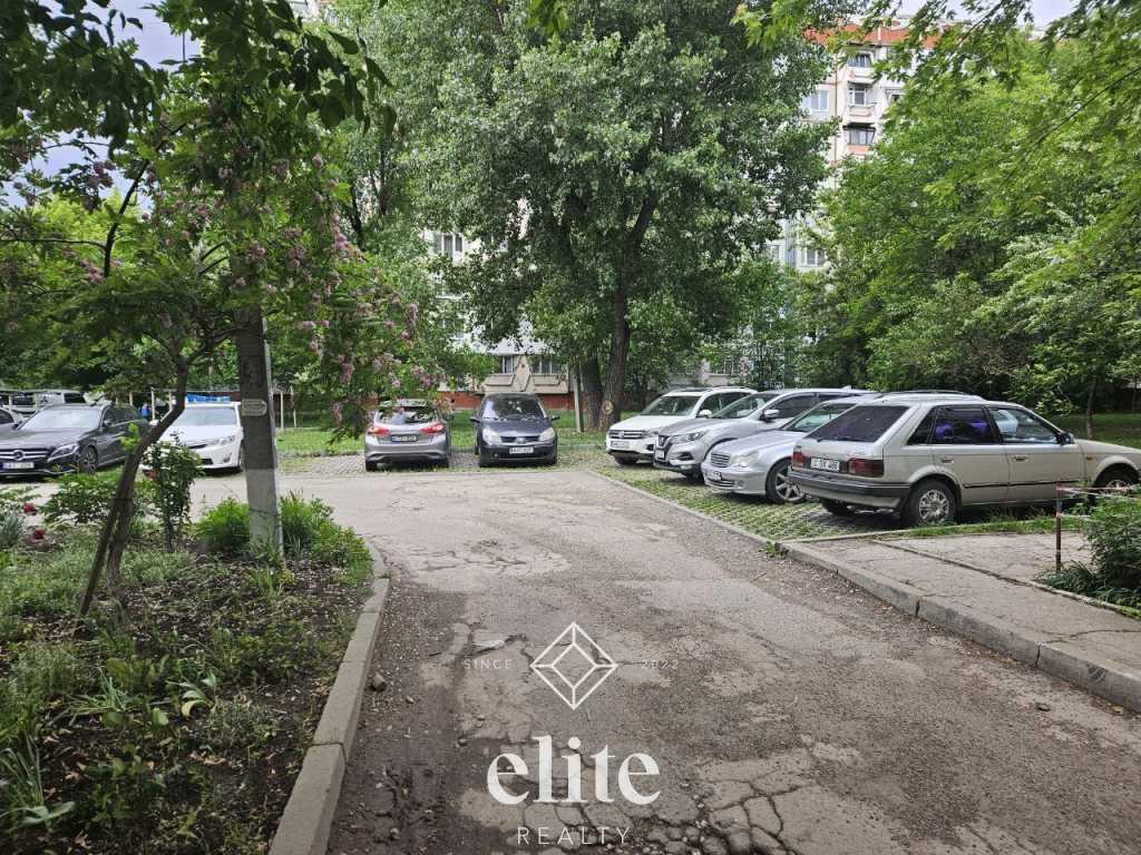 elite realty image