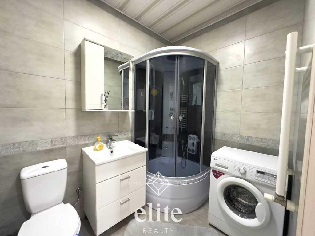 elite realty image