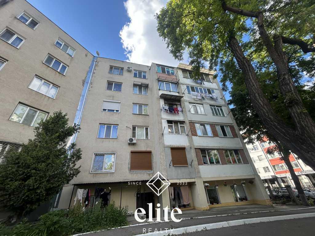 elite realty image