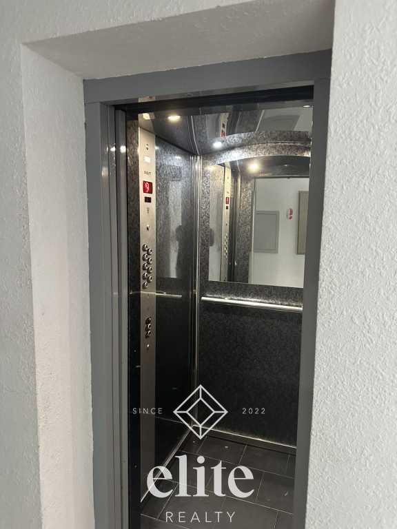 elite realty image