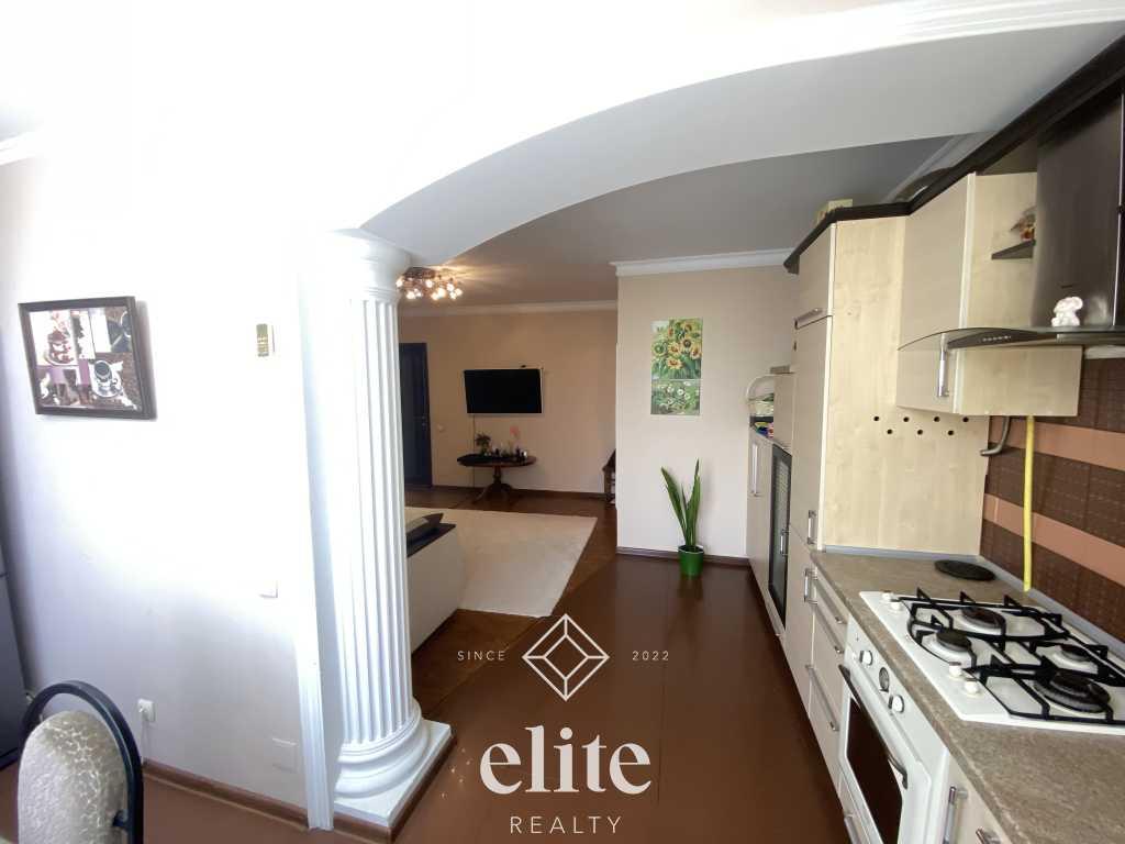 elite realty image