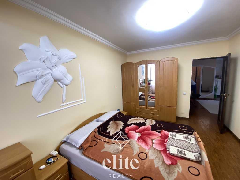 elite realty image