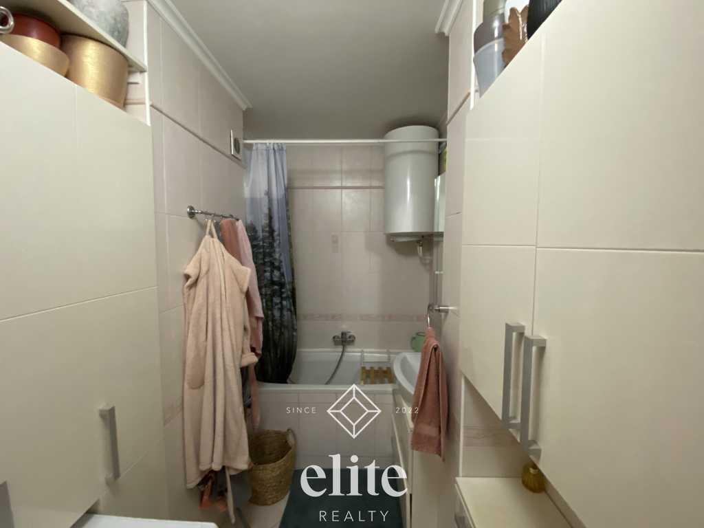 elite realty image