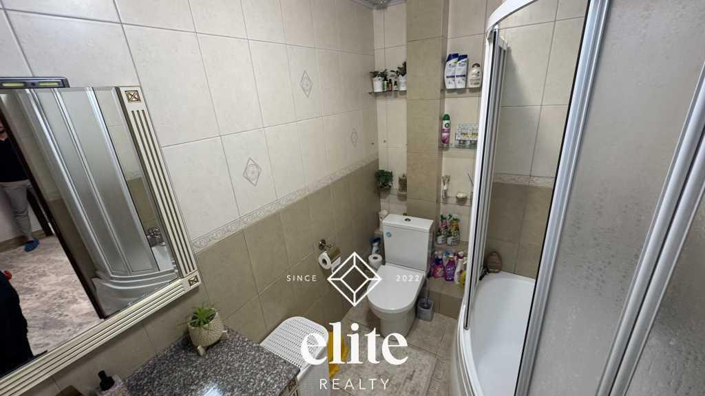 elite realty image
