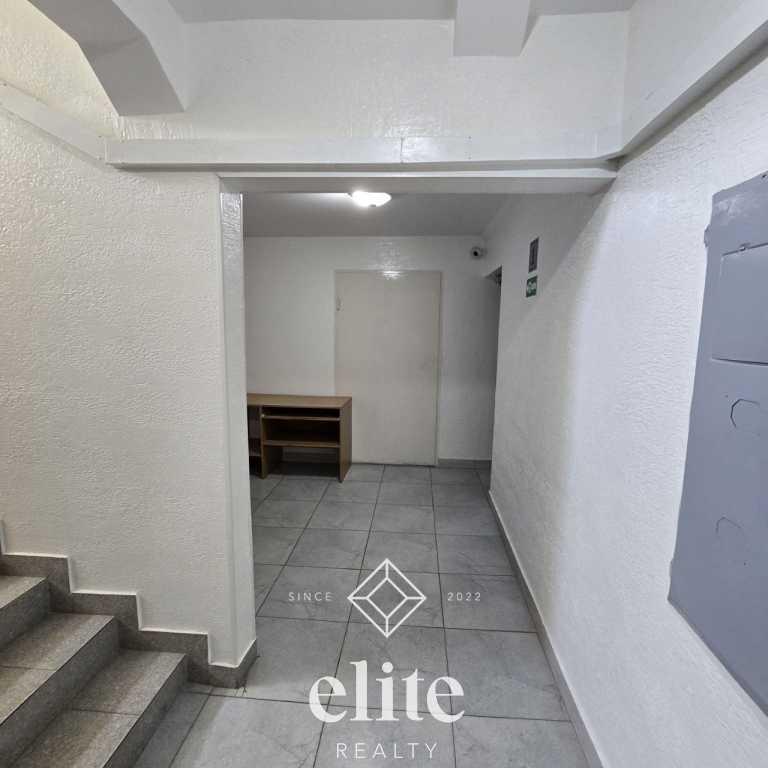 elite realty image