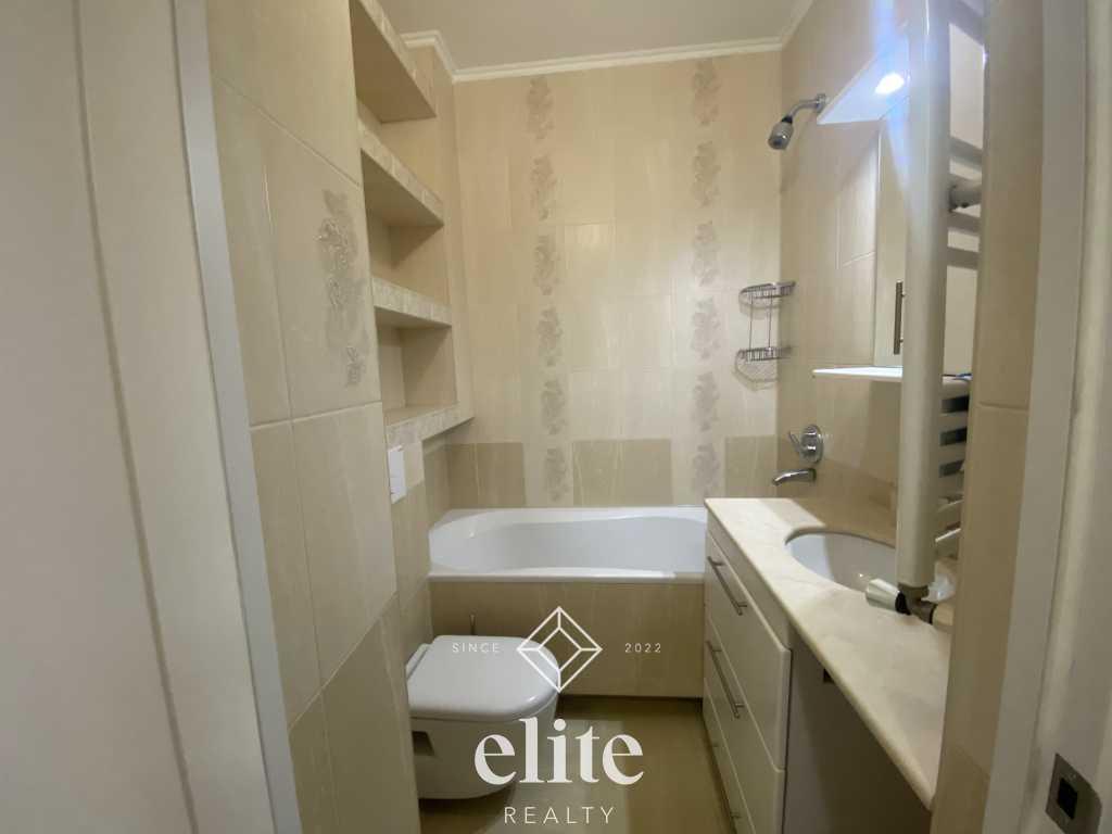 elite realty image