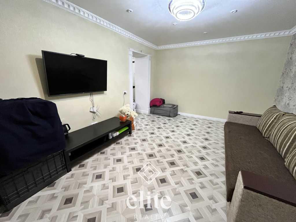 elite realty image