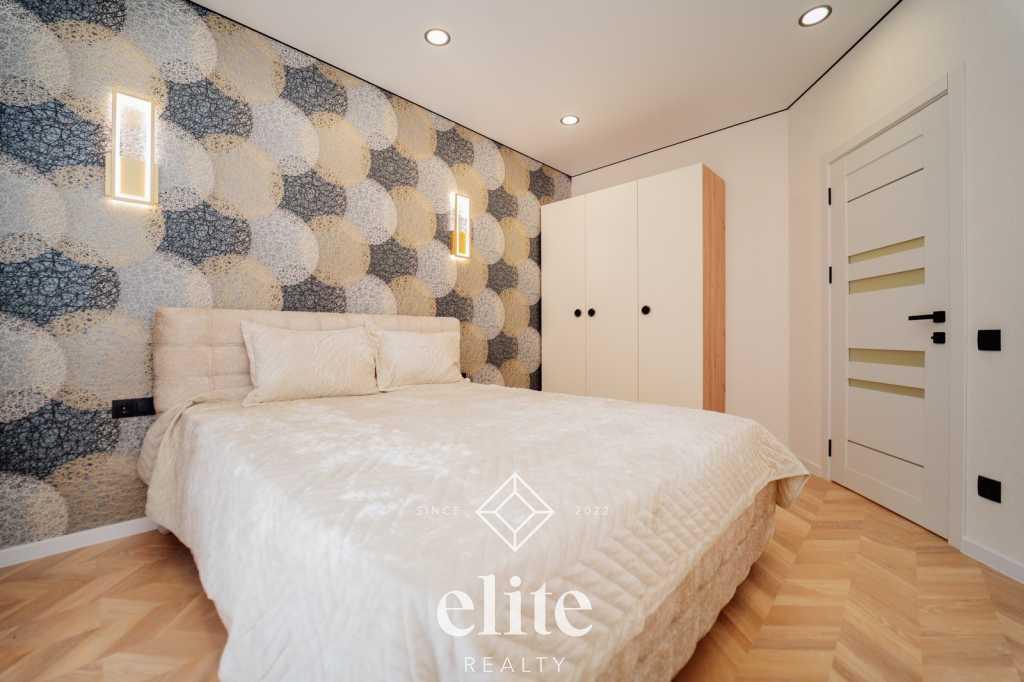 elite realty image
