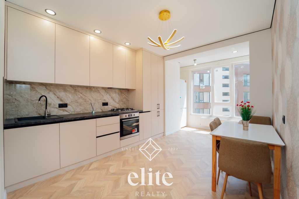 elite realty image