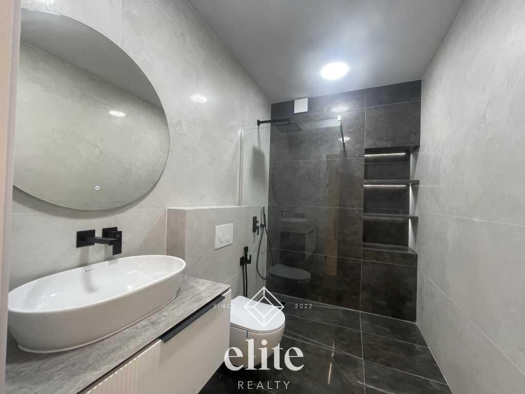 elite realty image