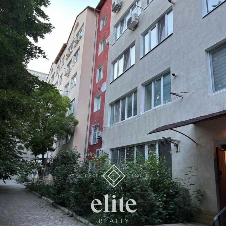elite realty image