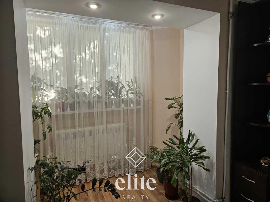 elite realty image