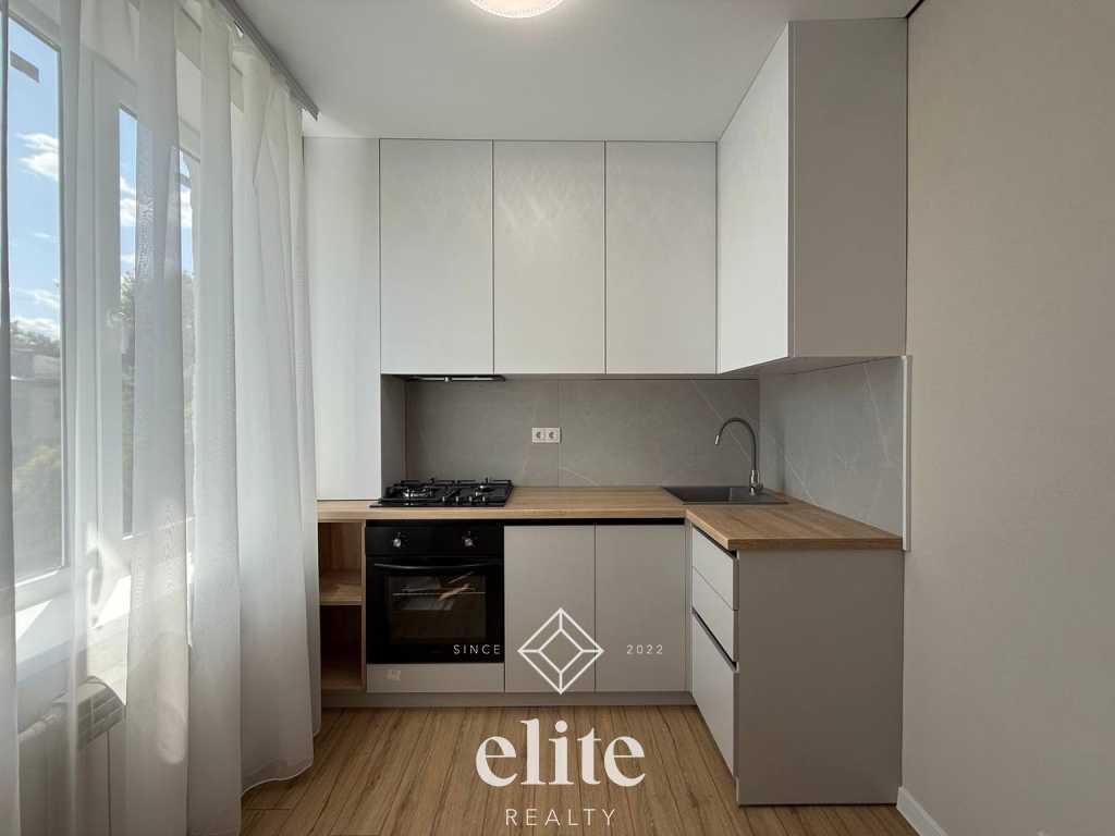 elite realty image