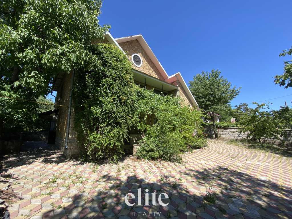 elite realty image