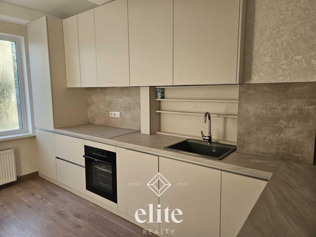 elite realty image