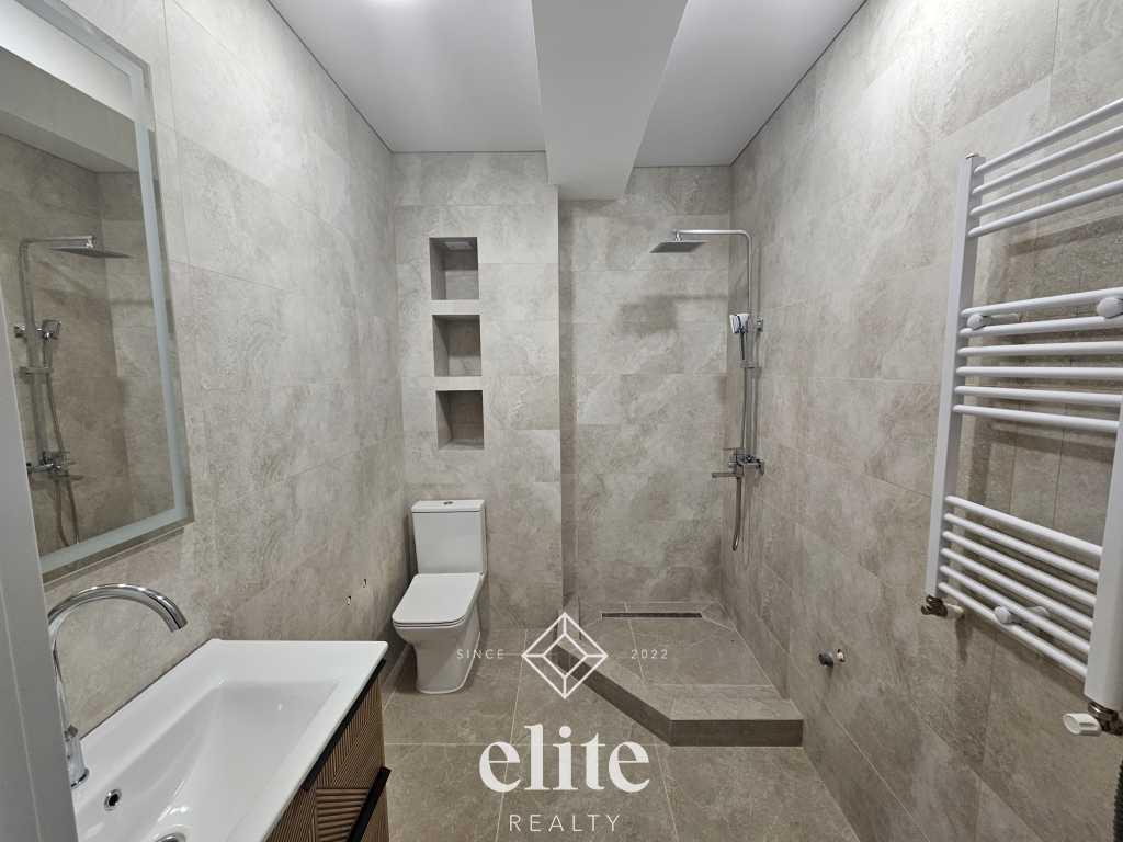 elite realty image