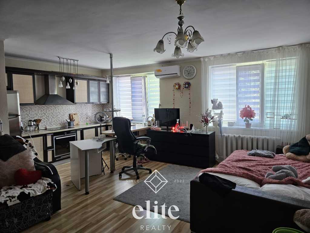 elite realty image