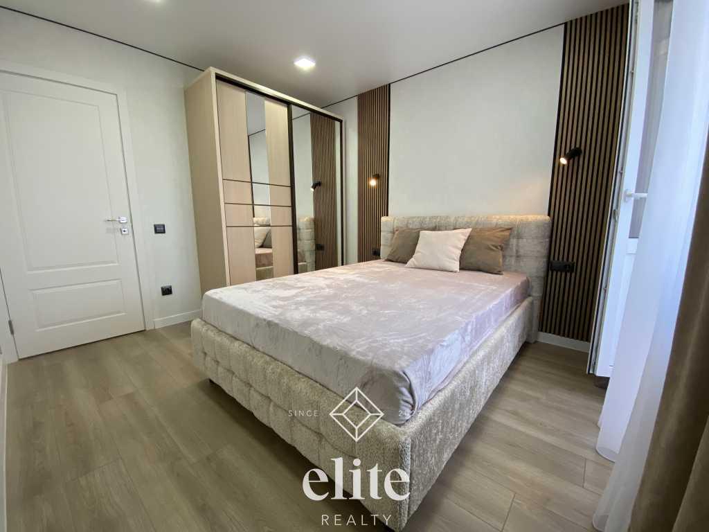 elite realty image