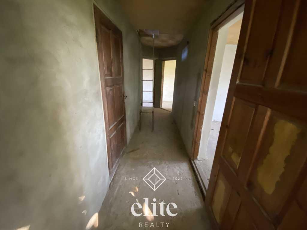 elite realty image