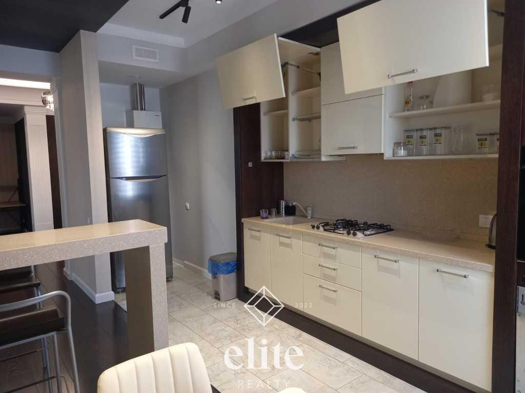 elite realty image