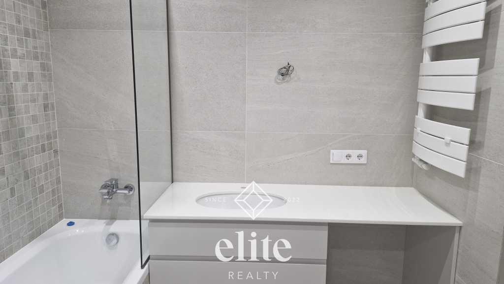 elite realty image