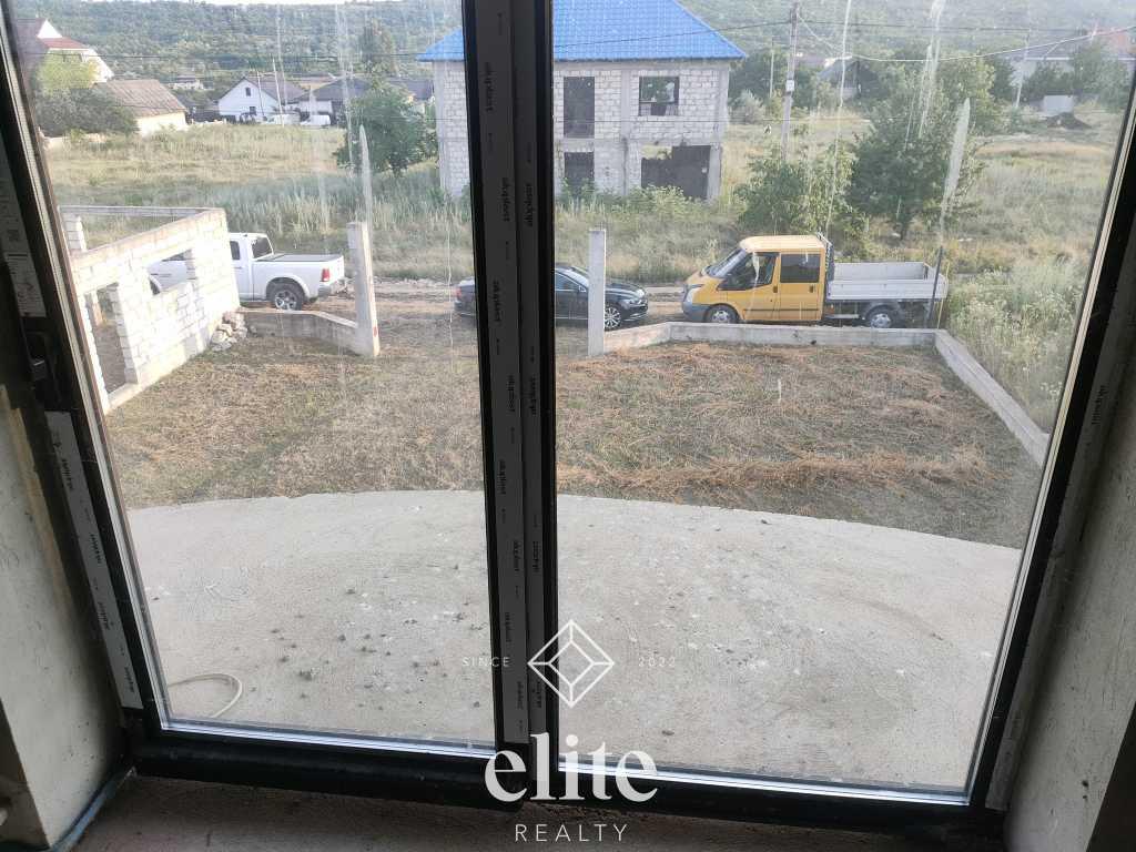 elite realty image