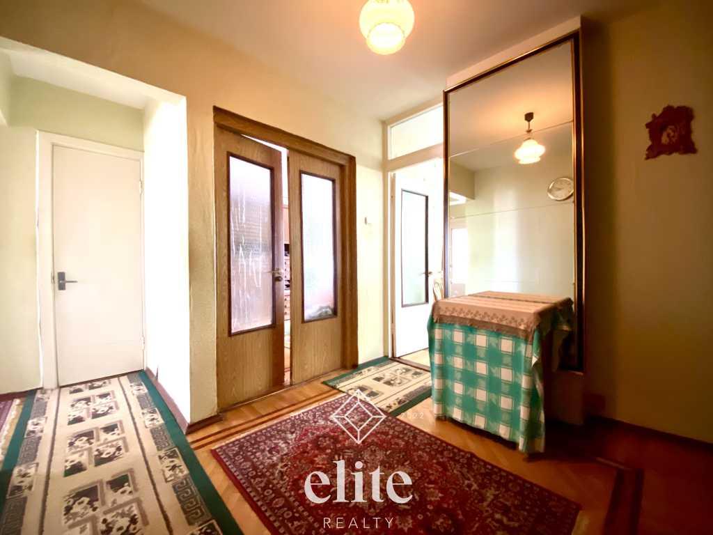elite realty image