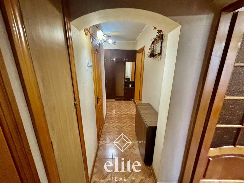 elite realty image