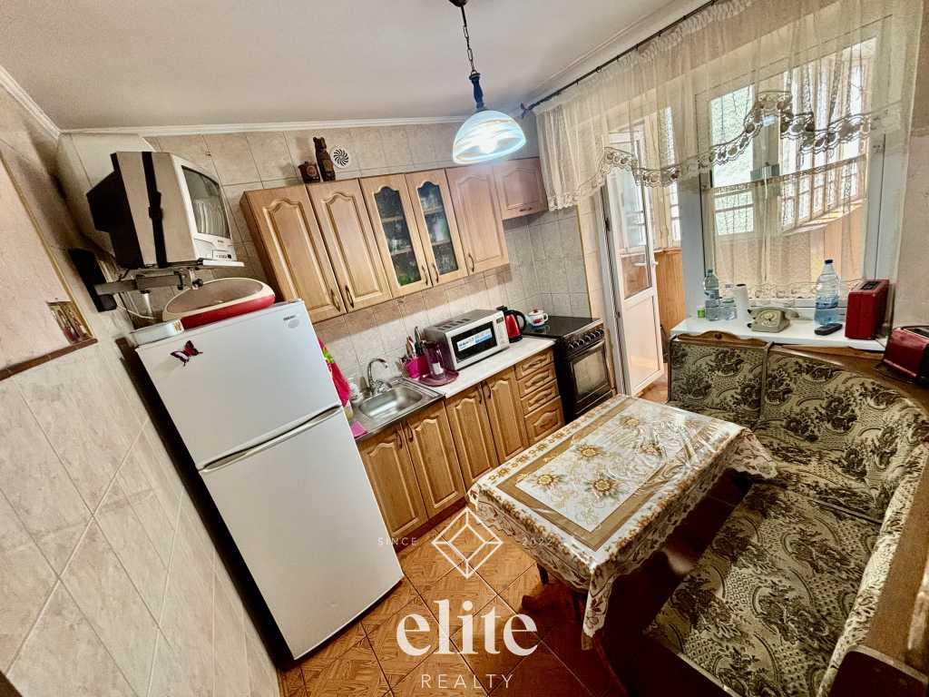 elite realty image