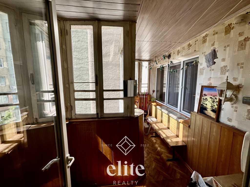 elite realty image
