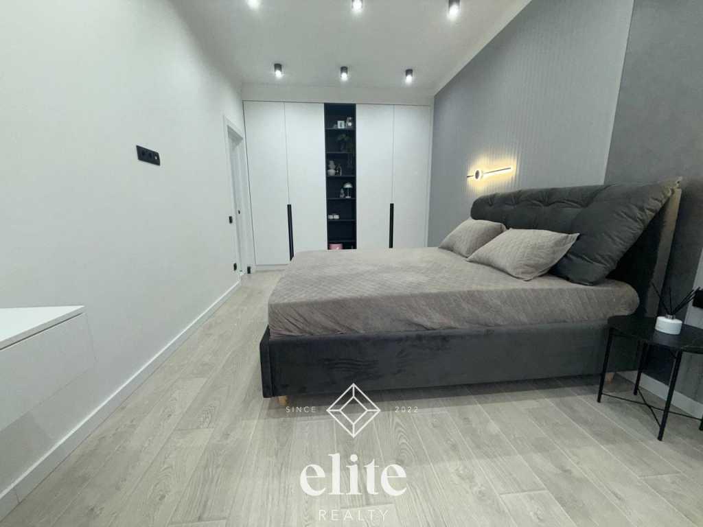 elite realty image
