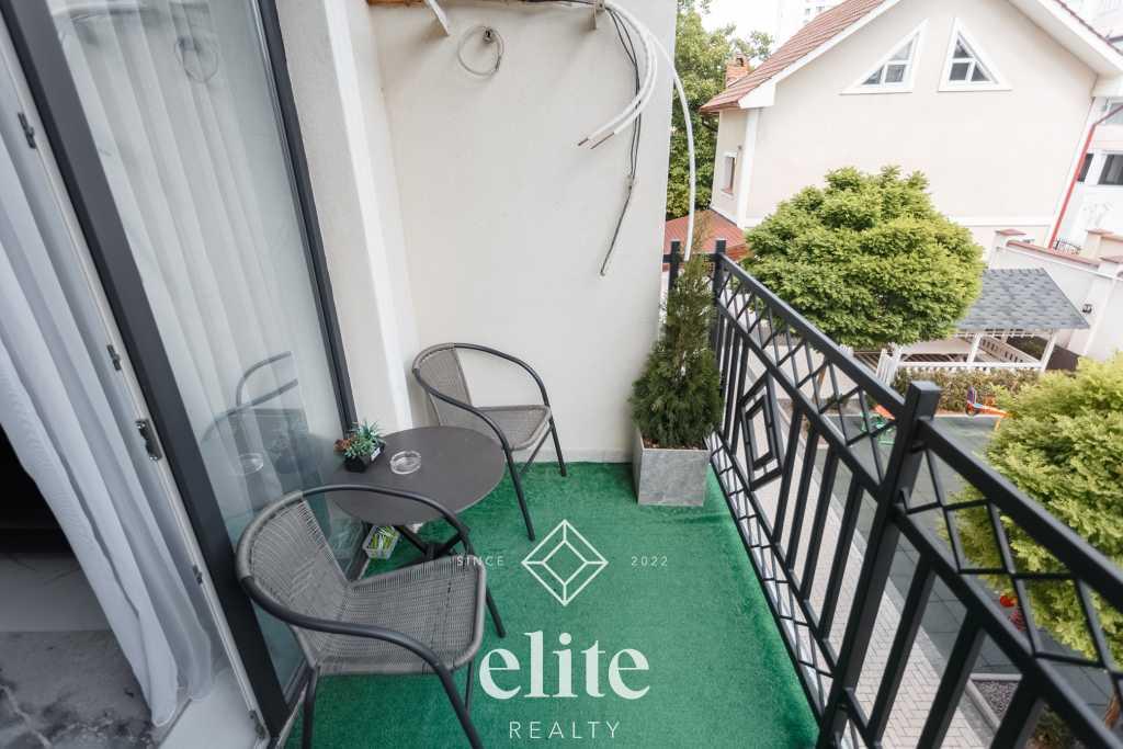 elite realty image