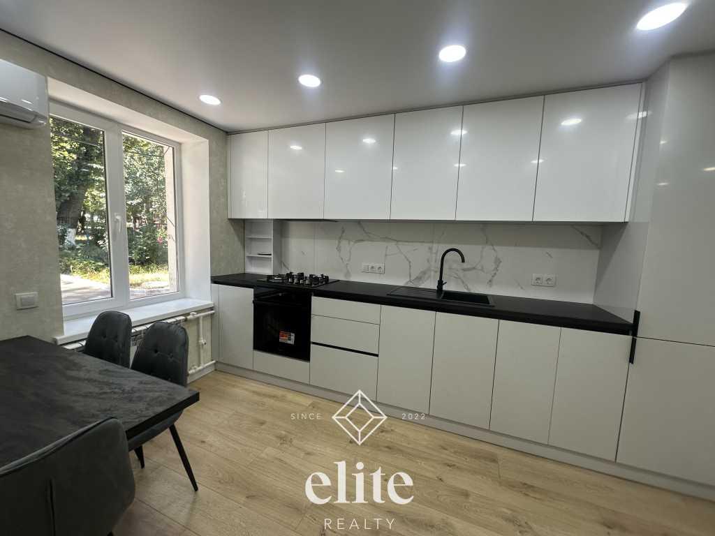 elite realty image