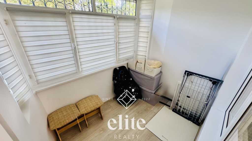 elite realty image