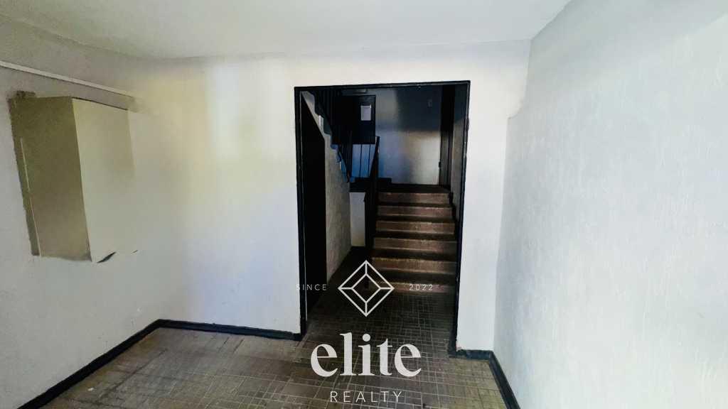 elite realty image