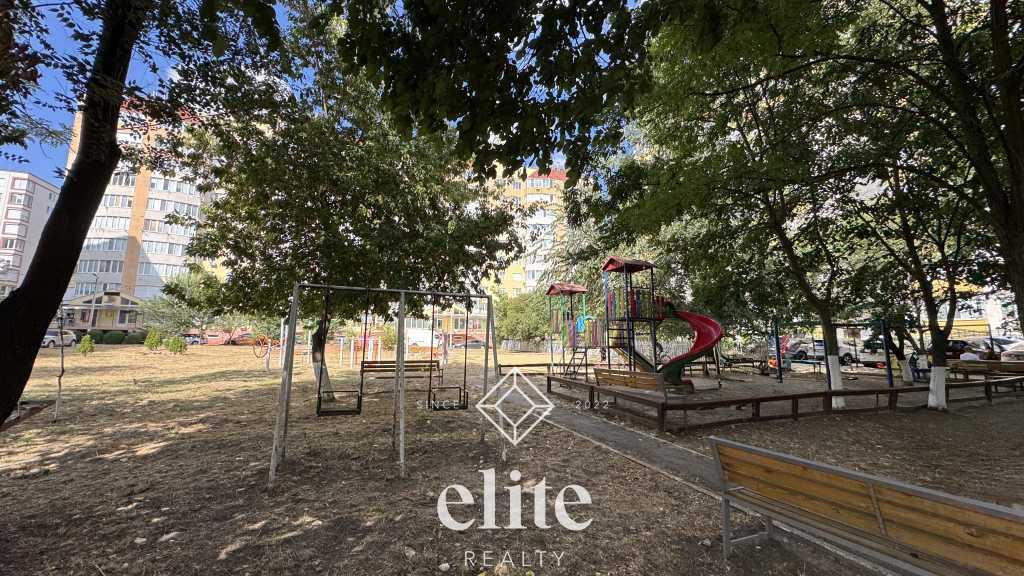 elite realty image