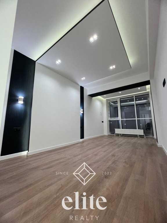 elite realty image