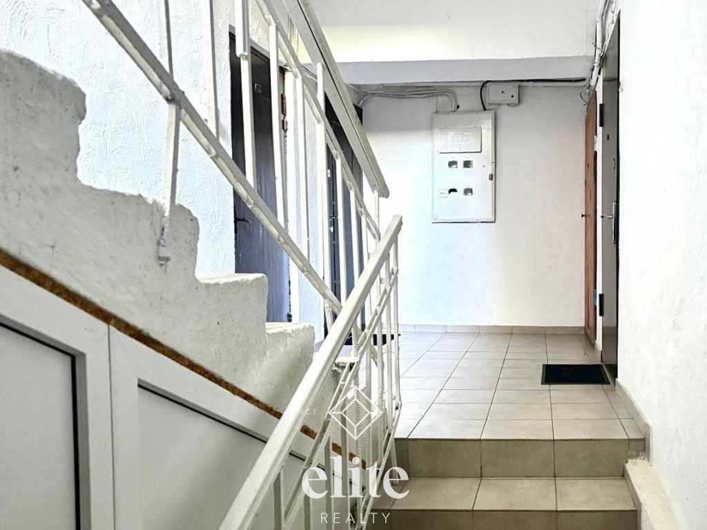 elite realty image