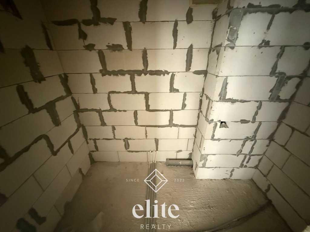elite realty image