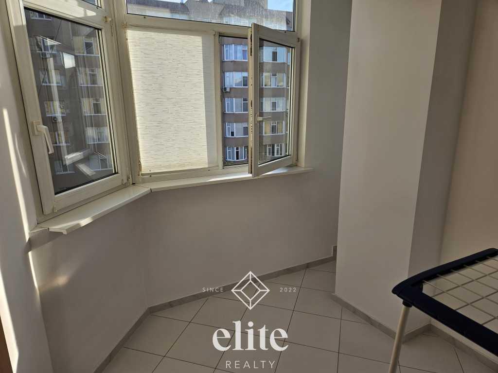 elite realty image