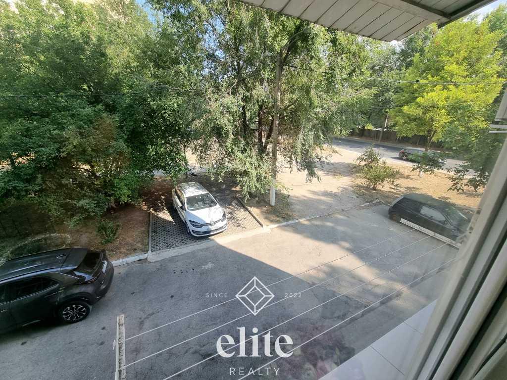 elite realty image