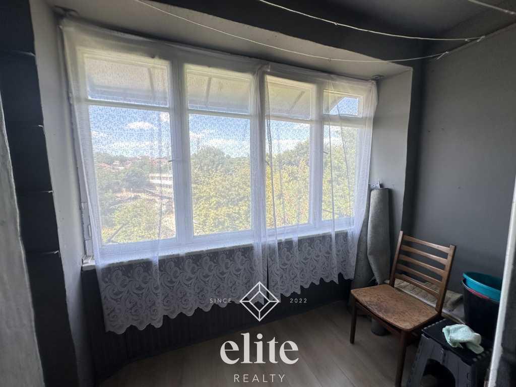 elite realty image