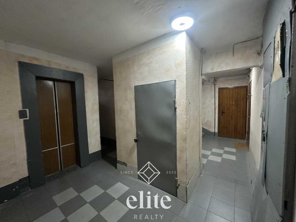elite realty image