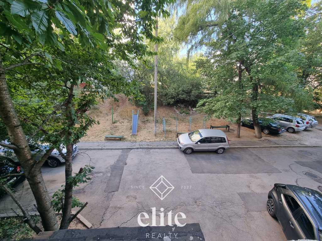 elite realty image