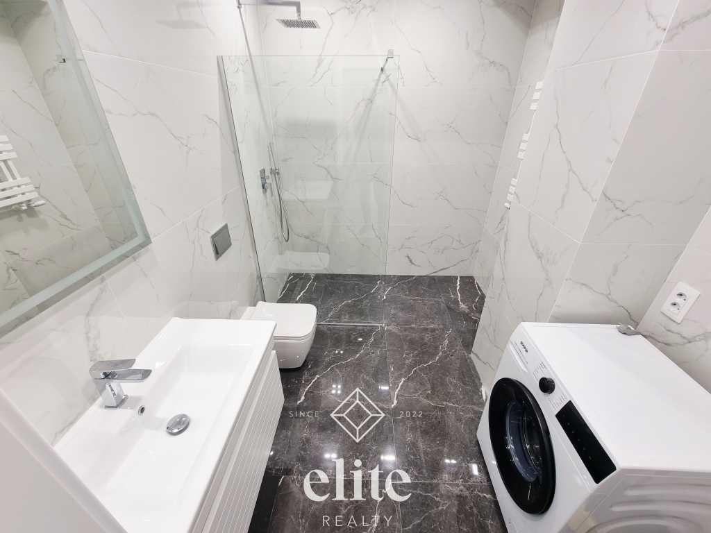 elite realty image