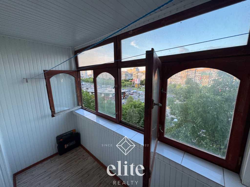 elite realty image