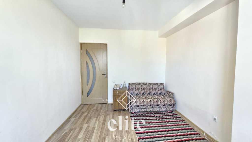 elite realty image