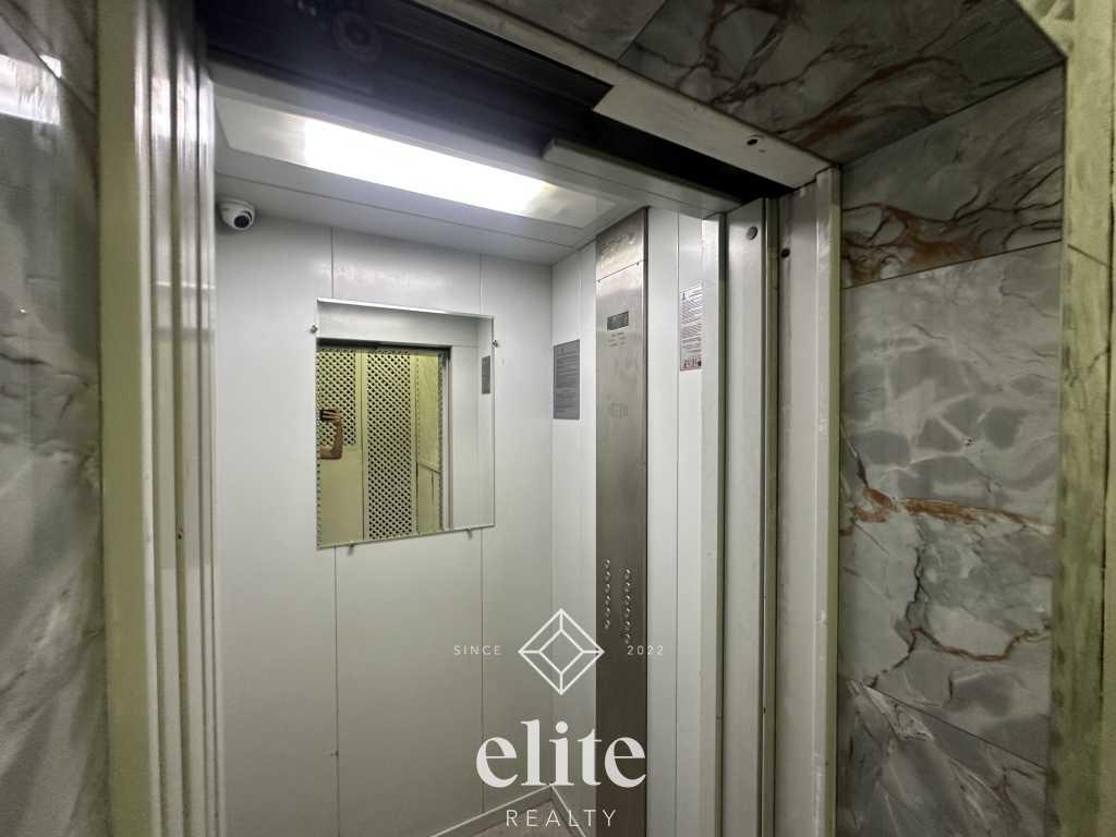 elite realty image