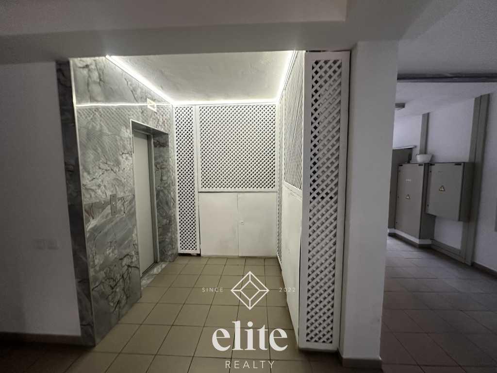 elite realty image