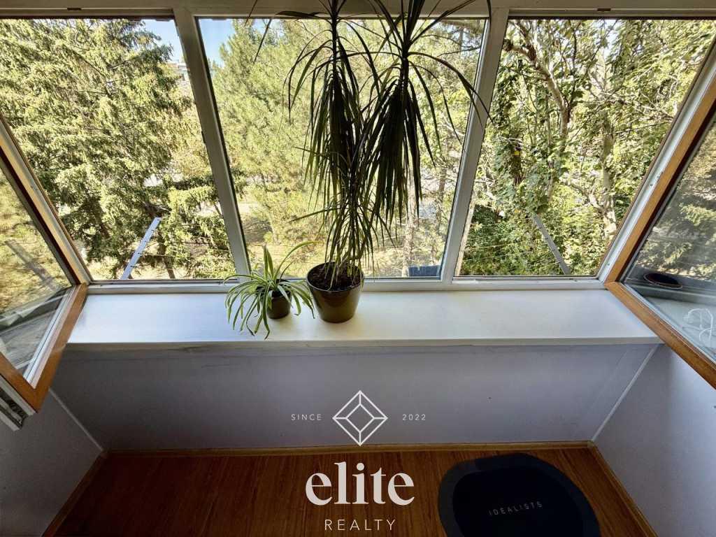 elite realty image